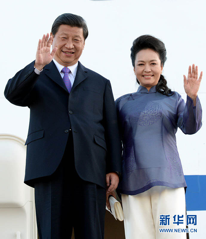 6月6日，國家主席習近平抵達美國加利福尼亞州，將於7日至8日在安納伯格庄園同奧巴馬總統舉行中美元首會晤。 新華社記者 饒愛民 攝
