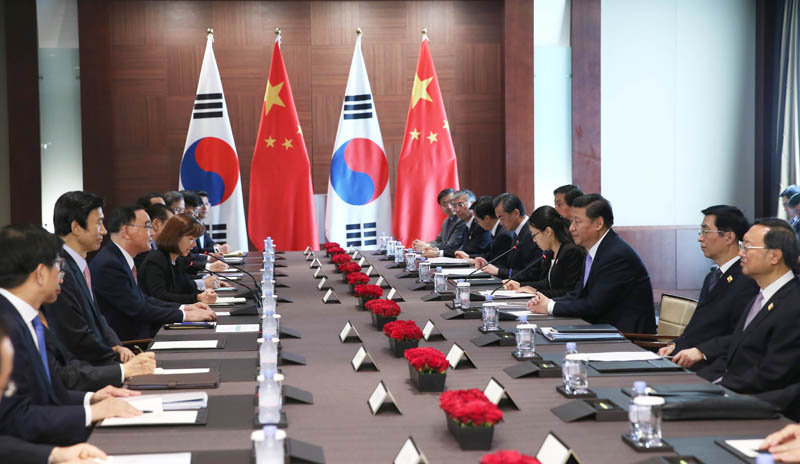 7月4日，國家主席習近平在首爾會見韓國總理鄭烘原。 新華社記者 謝環馳攝