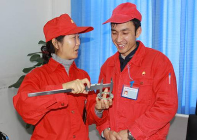 新疆油田公司採氣一廠採氣隊團支部——“同干採氣事，民漢一家親”開啟青工創先爭優新局面【3】