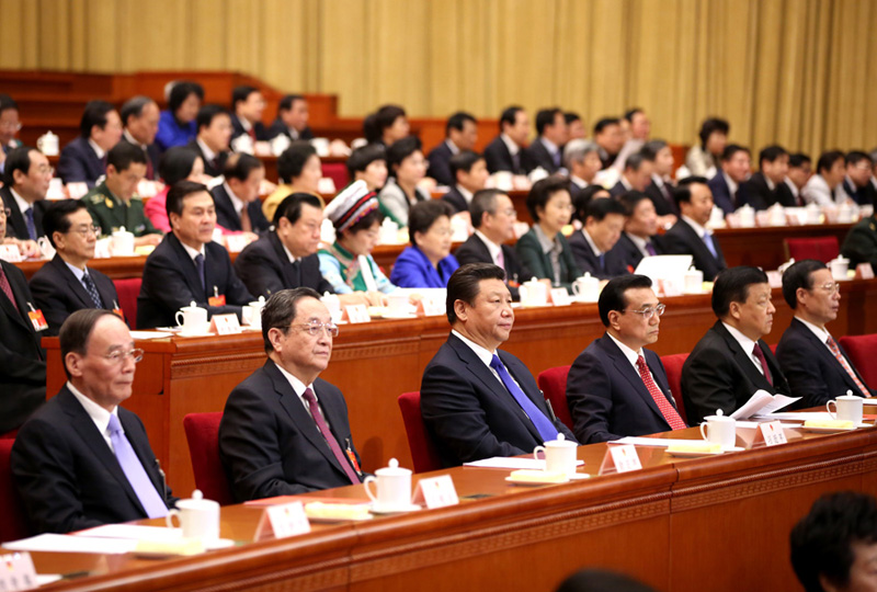 3月15日，十二屆全國人大三次會議在北京人民大會堂閉幕。習近平、李克強、俞正聲、劉雲山、王岐山、張高麗等黨和國家領導人在主席台就座。新華社記者 蘭紅光 攝