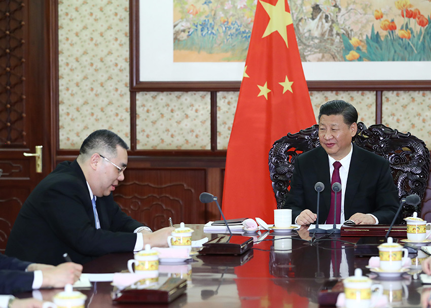 12月15日，國家主席習近平在中南海會見來京述職的澳門特別行政區行政長官崔世安。新華社記者 謝環馳 攝