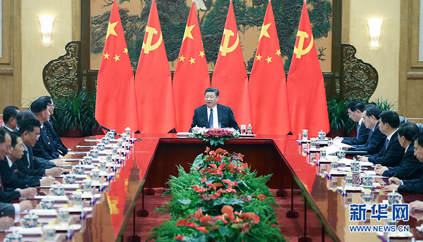 5月16日，中共中央總書記、國家主席習近平在北京會見由朝鮮勞動黨中央政治局委員、中央副委員長朴泰成率領的朝鮮勞動黨友好參觀團。新華社記者 姚大偉 攝