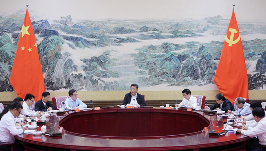 7月2日，中共中央總書記、國家主席、中央軍委主席習近平在中南海同團中央新一屆領導班子成員集體談話並發表重要講話。 新華社記者王曄攝