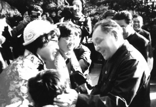 邓小平在南京视察